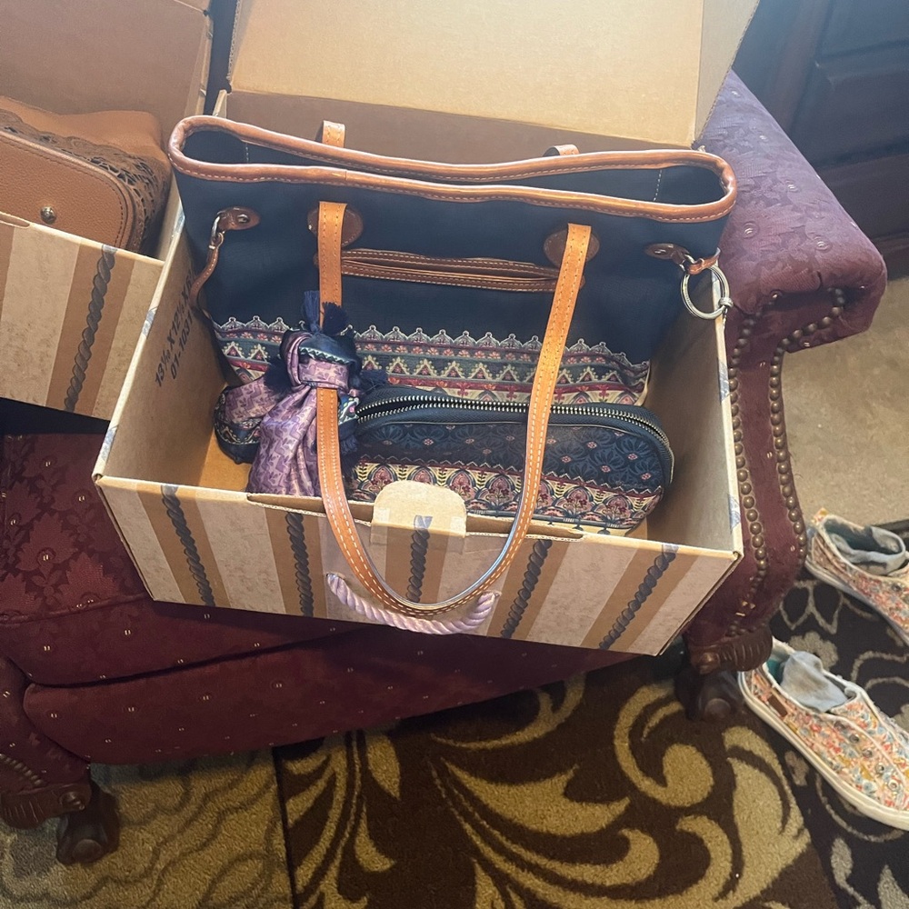 💜 FINAL PRICE DROP Brighton Casablanca Tote 💜